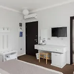 Delight Deluxe Port Hotel 2*