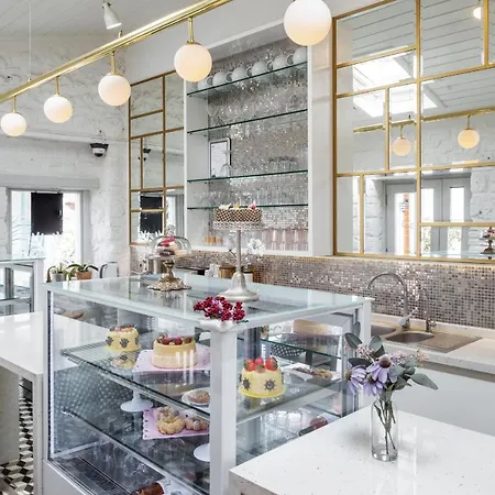 Delight Deluxe Hotel&spa