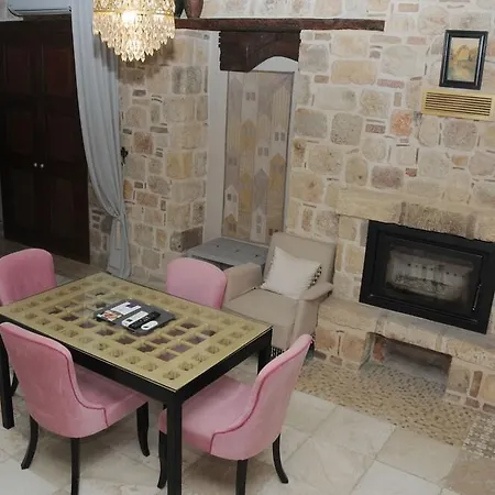 Hotel Delight Deluxe & 2*