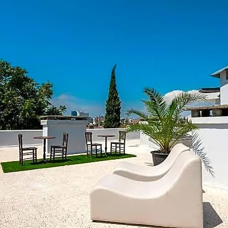 Delight Deluxe Port Hotel 2*