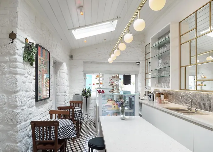 Delight Deluxe & Ξενοδοχείο Αττάλεια