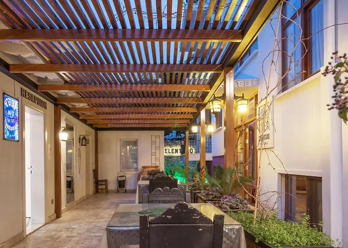 Delight Deluxe & Ξενοδοχείο