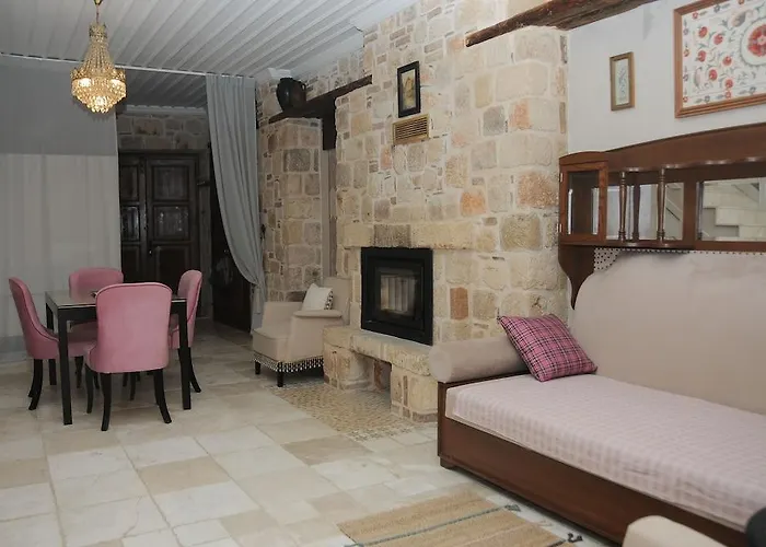 Delight Deluxe & Ξενοδοχείο 2*