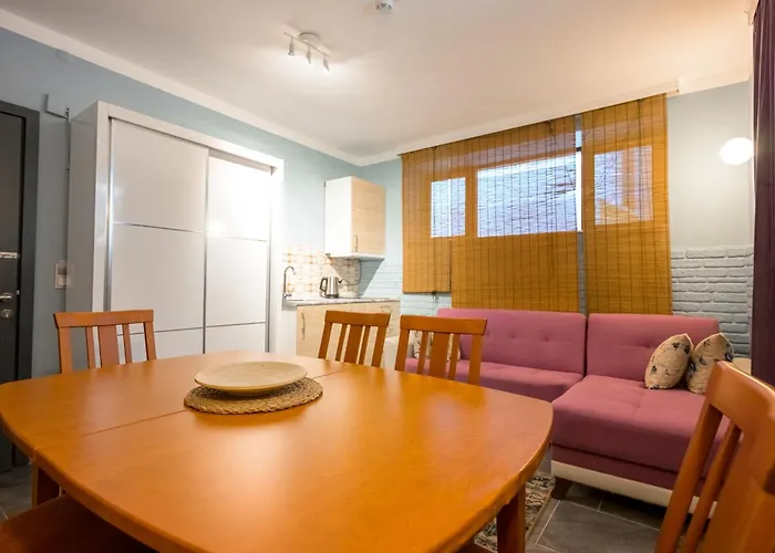 Delight Deluxe & Ξενοδοχείο