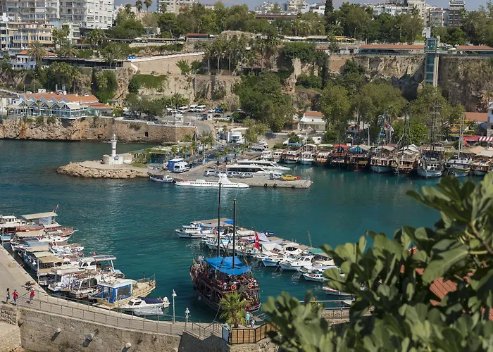 Delight Deluxe & Αττάλεια