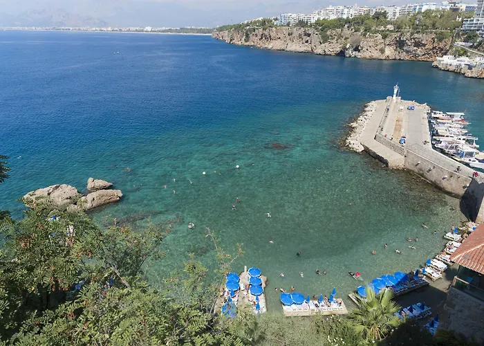 Ξενοδοχείο Delight Deluxe & 2*