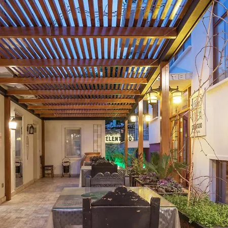 Delight Deluxe & Hotel