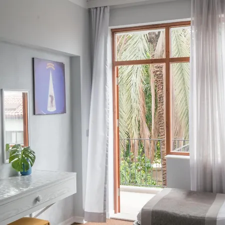 Delight Deluxe & فندق