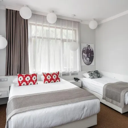 Delight Deluxe Port Hotel 2*