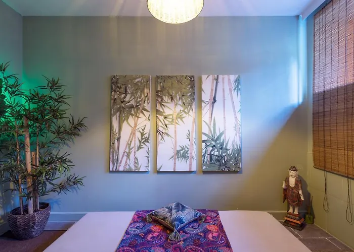 Hotel Delight Deluxe & 2*